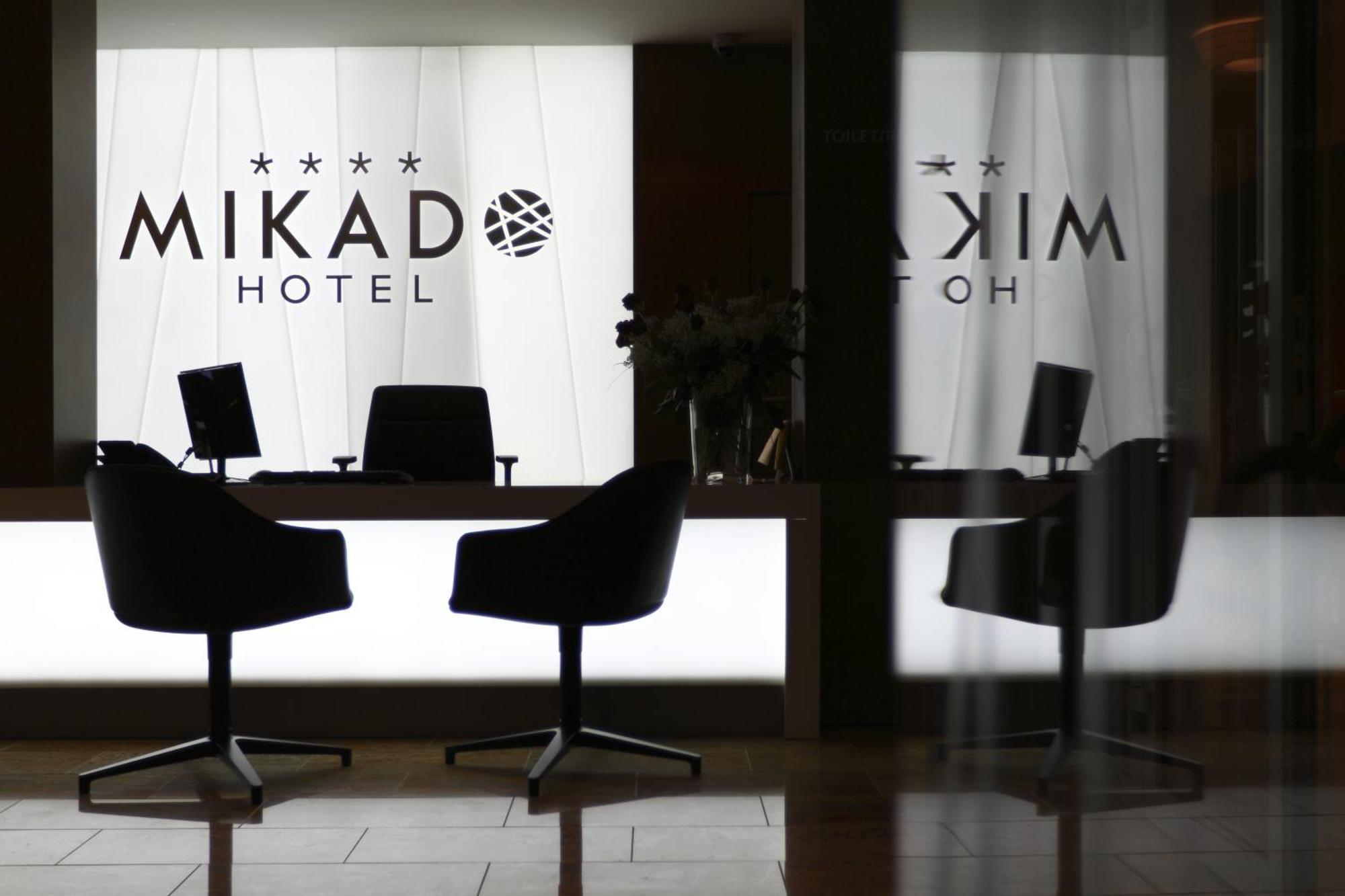 Mikado Hotel Nitra Buitenkant foto