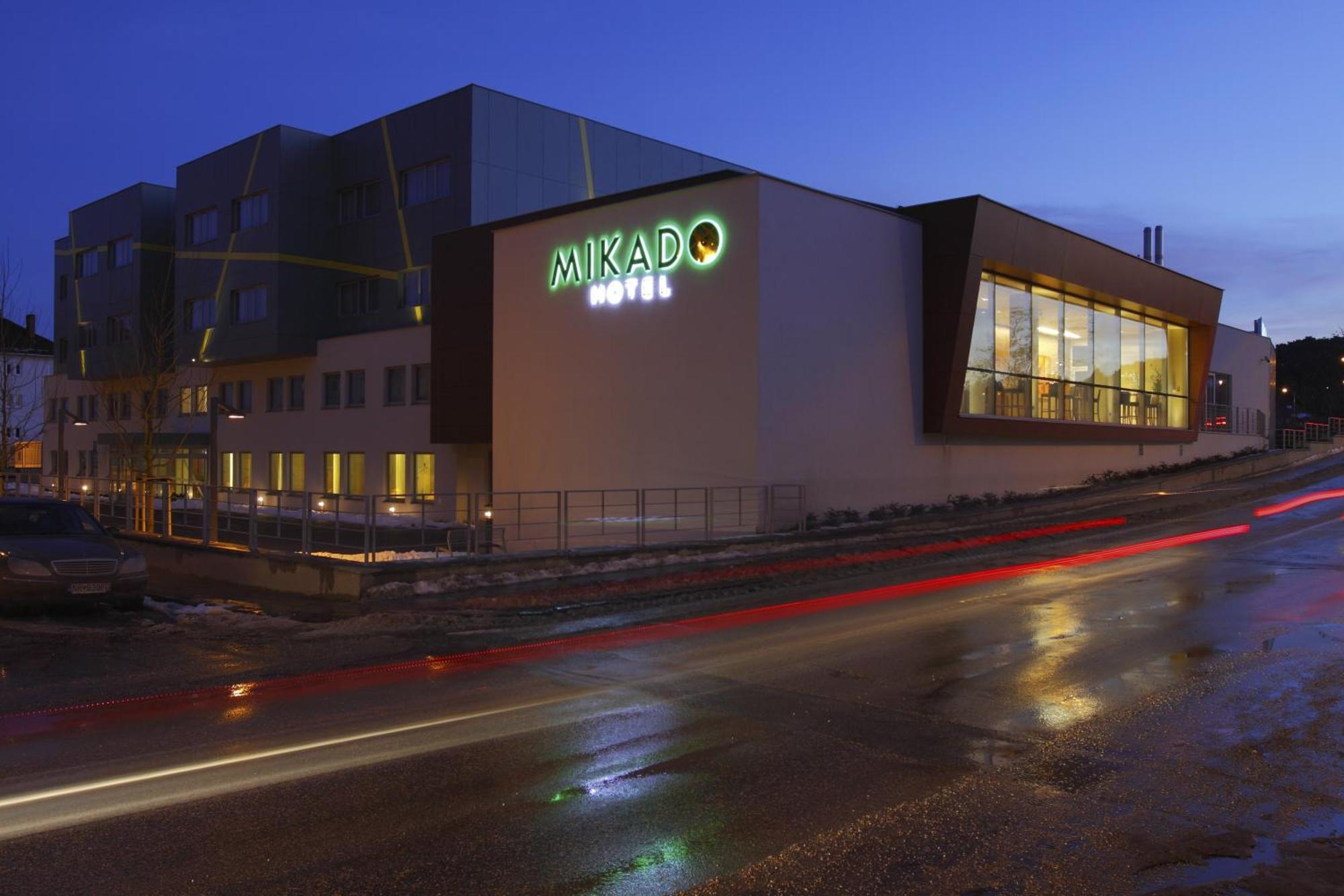 Mikado Hotel Nitra Buitenkant foto